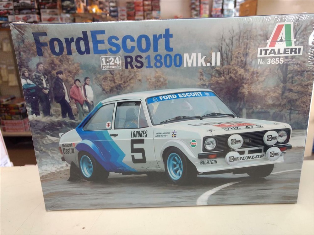 Italeri 3655 Ford Escort RS1800 Mk.II model kit