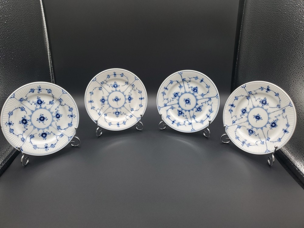 Royal Copenhagen Blue Fluted Plain Bread & Butter Plates 181 Set of (4)