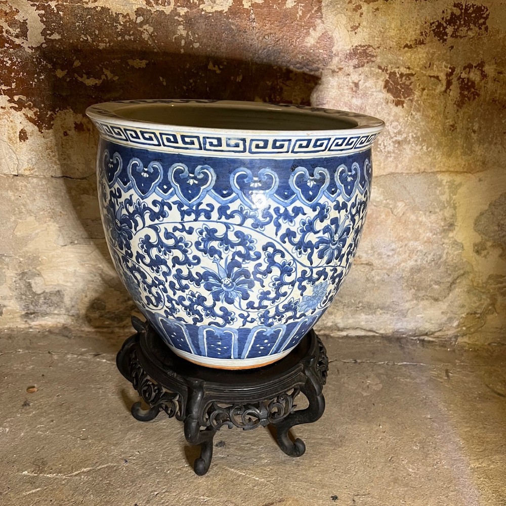 Antique Cache-Pot 19th Century, China / Porcelain Planter. Lotus Flowers