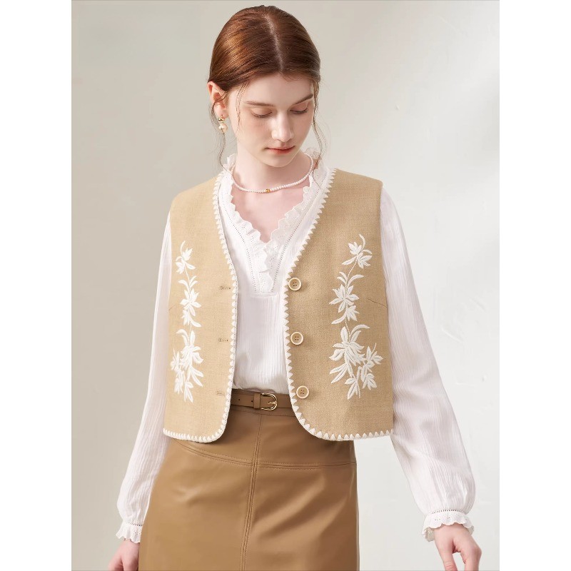 2026 Spring New Embroidered Slimming Wool Vest Retro Style Short Flower Vest Top
