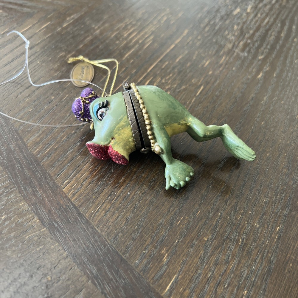 Katherine’s Collection Christmas Ornament Kissing Lips Frog Trinket Box