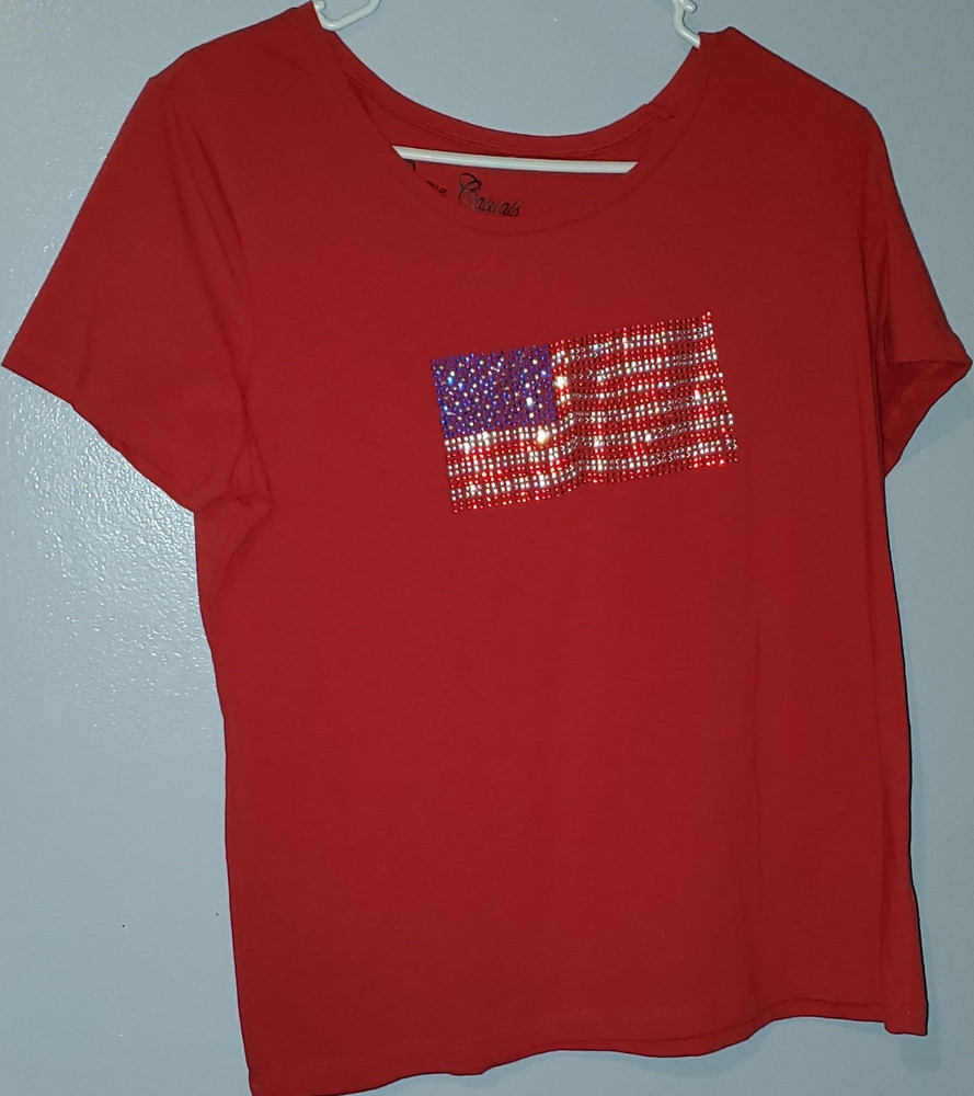 Onque Casuals L Women's Red Rhinestone Flag Crew Neck Short Sleeve T-Shirt