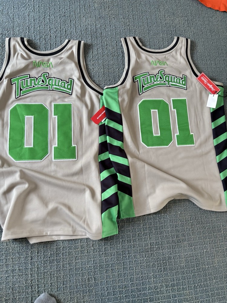 Looney Tunes Jersey Basketball Size L (two Jerseys)