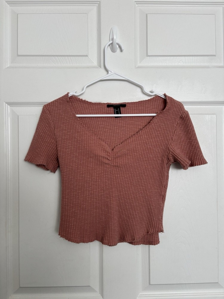 Forever 21 Womens Pink V-Neck Distressed Tee Cute Casual Medium