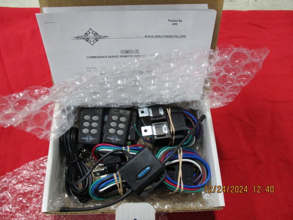 Dakota Digital 6-12 Function Remote Accessory Controller