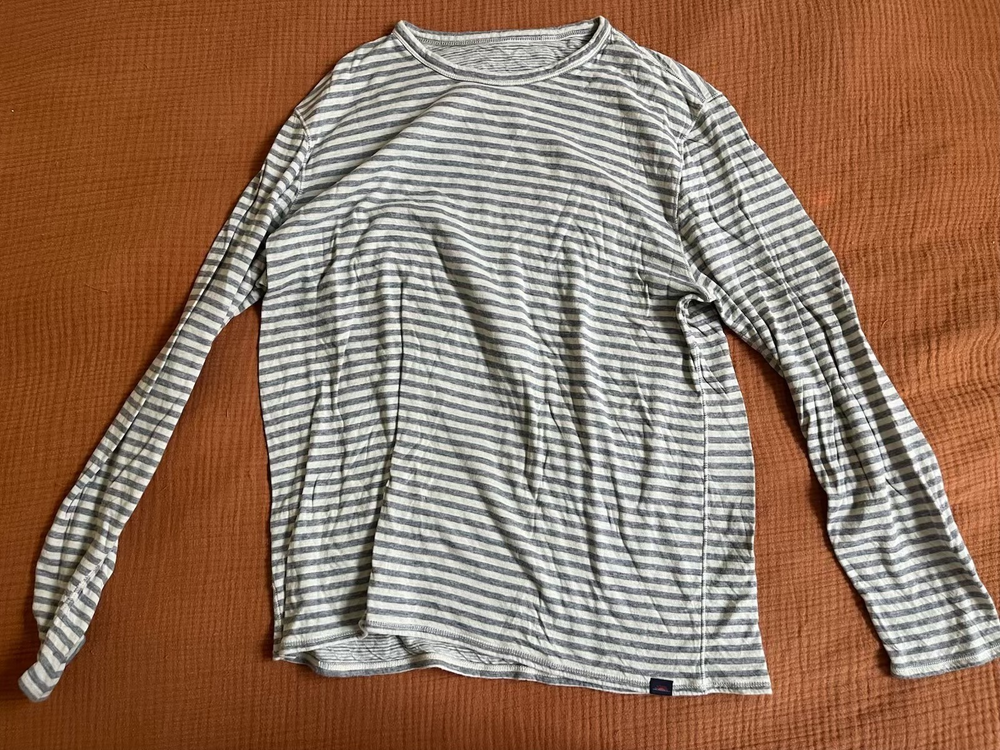 Faherty Cloud Long-Sleeve Reversible Tee Shirt Size large Marine Ivory Striped