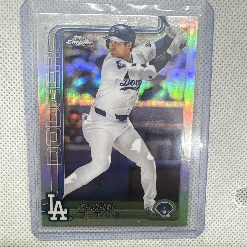 2025 Topps Chrome Baseball Shohei Ohtani Silver Refractor #1 Dodgers