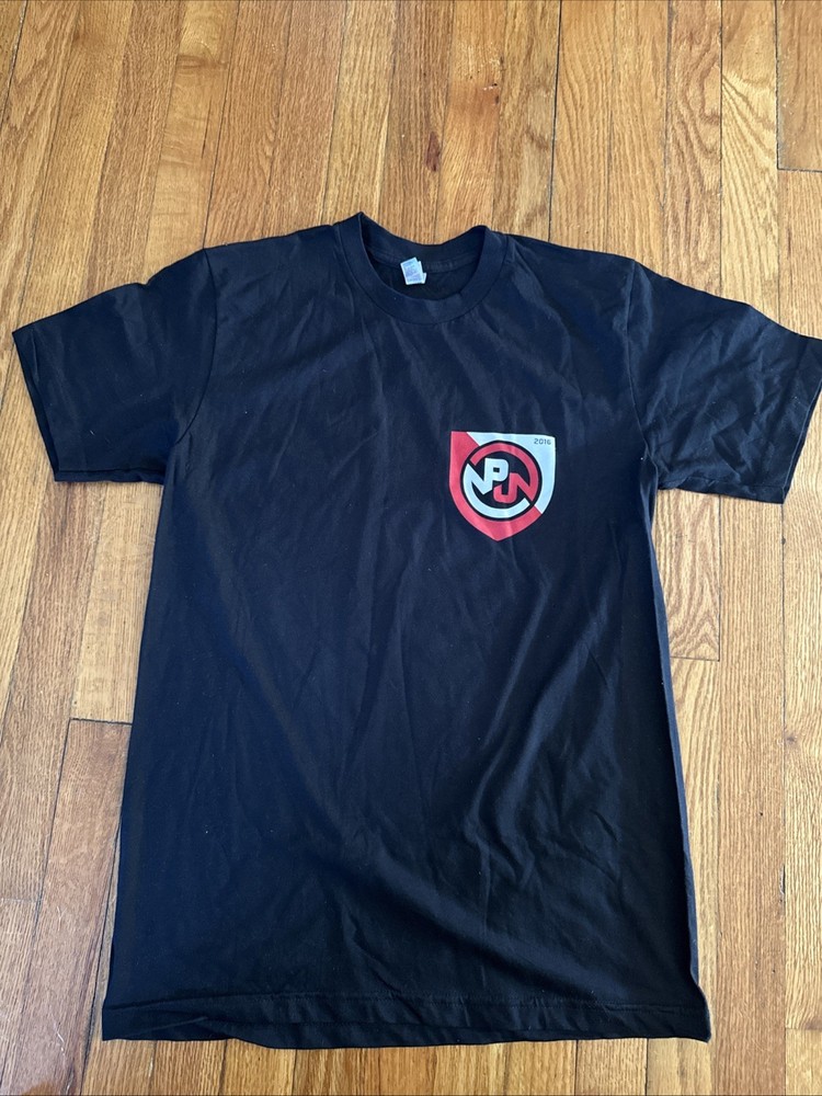 PEARL JAM 2016 NORTH AMERICAN TOUR T SHIRT - Adult Medium Lightning Bolt Concert
