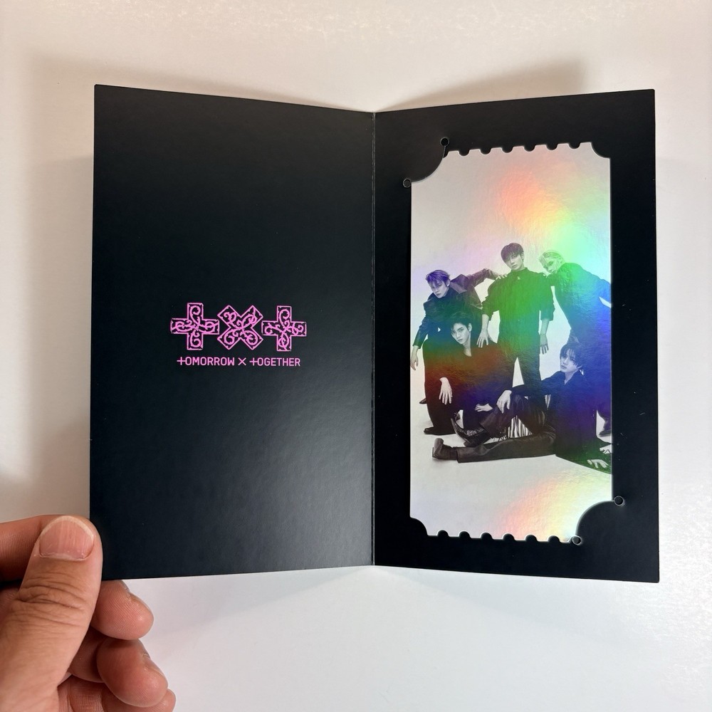 [TXT] 7TH YEAR: Stillness in the Thorns Weverse POB Hologram Ticket