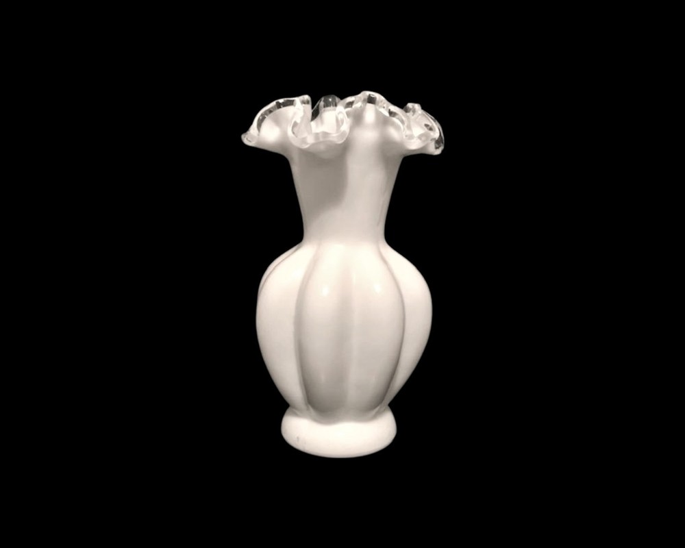 Vintage Fenton Silver Crest Melon Bud Vase - Milk Glass With Ruffled Edge 6”
