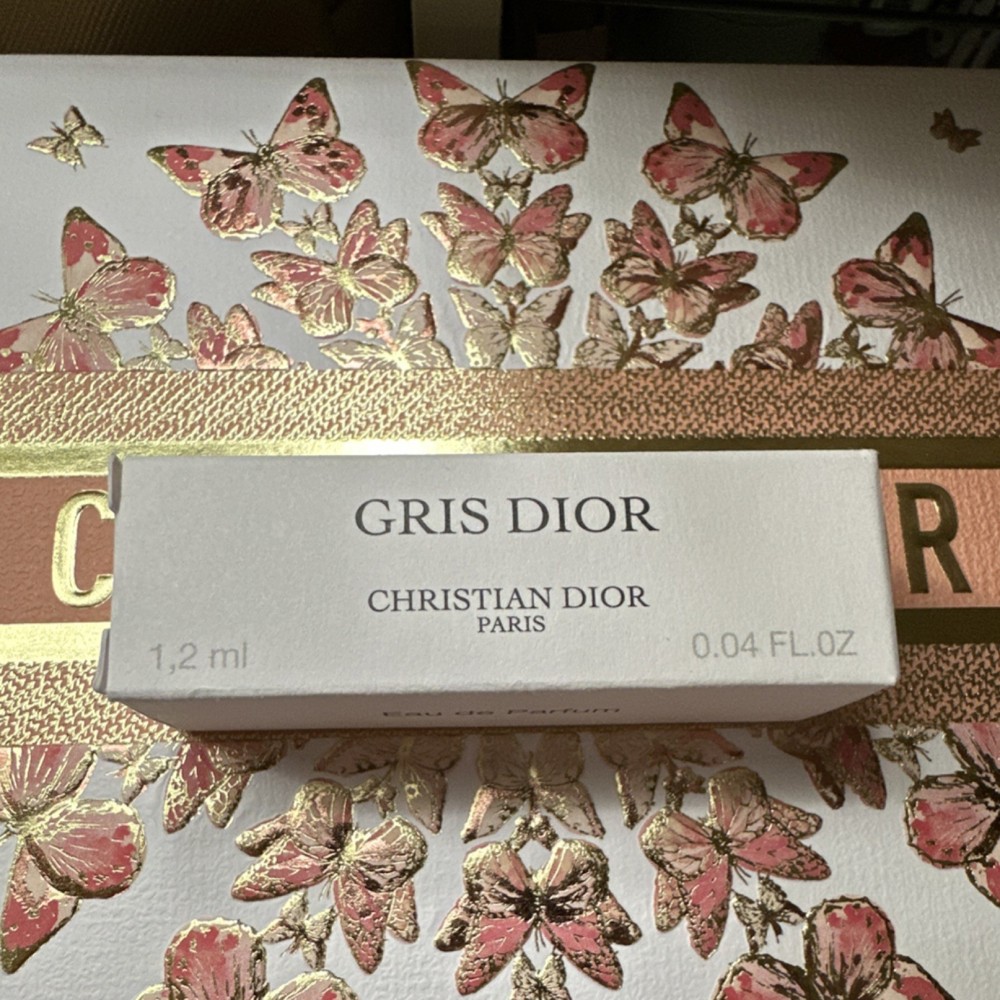 Christian Dior Gris Dior Eau de Parfum Spray 1.2mL / 0.04 fl oz