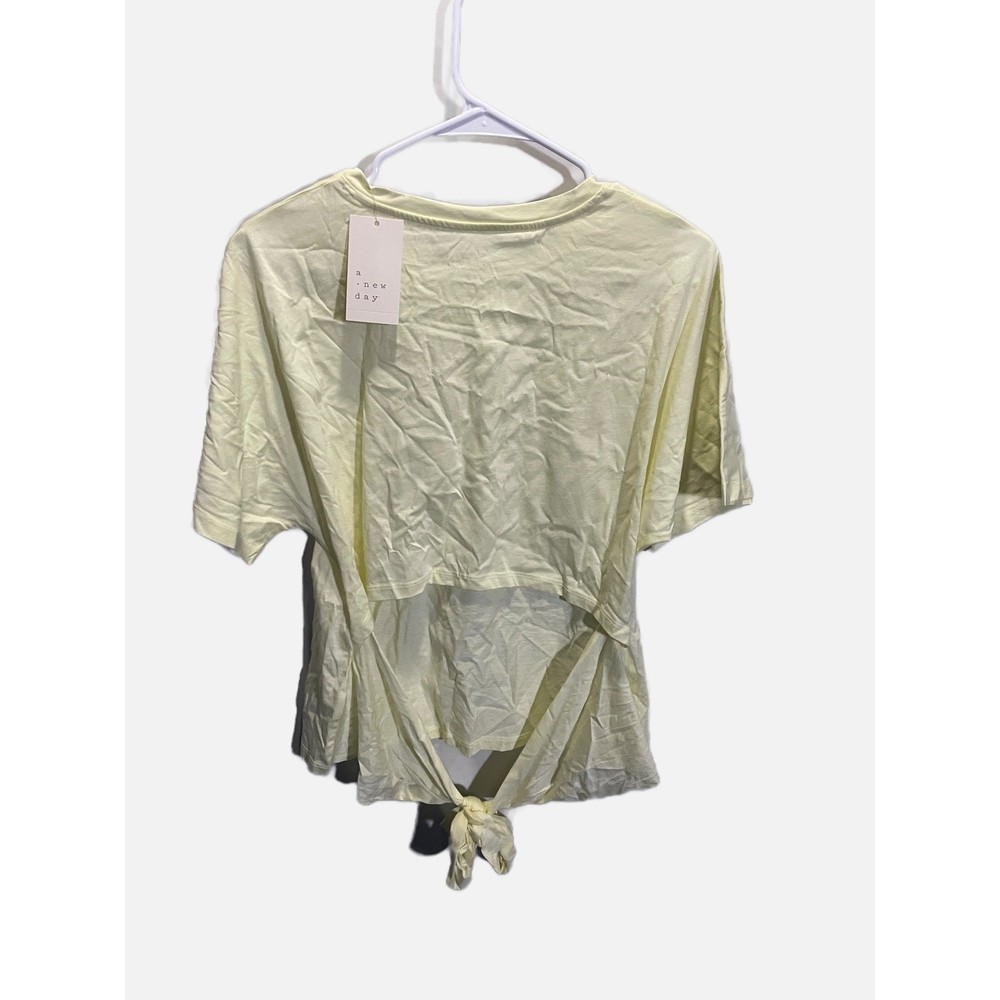 A New Day T-Shirt Womens XXL Yellow Open Back Tie Hem Casual Summer Tee