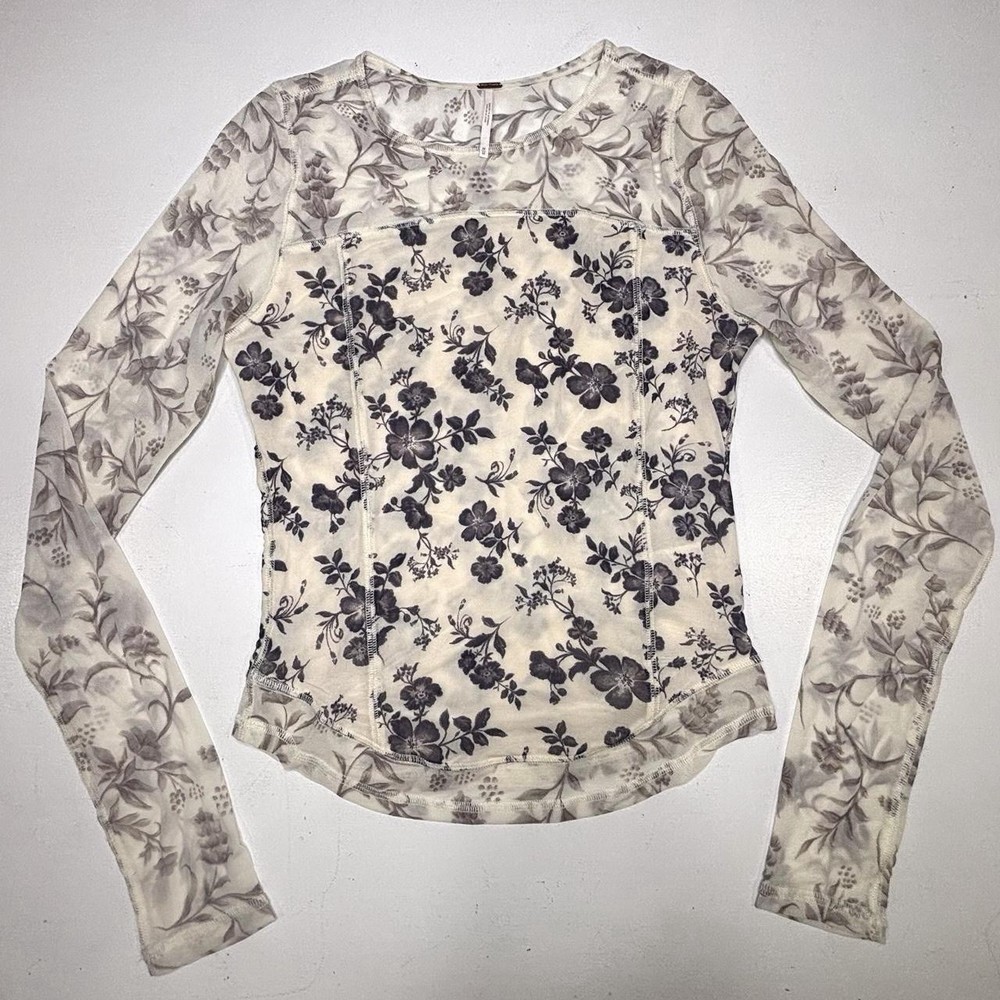 Free People Women’s Floral Long sleeve Mesh Sz Medium