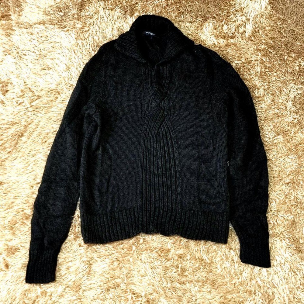 Burberry London Women's Long Sleeve Sweater Size S New Stylish Design