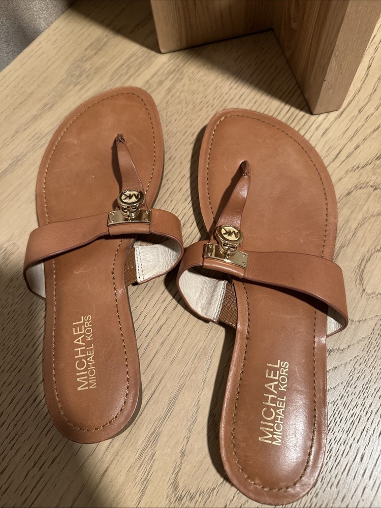 Michael Kors Women's Hamilton Flat Thong Sandals Leather Luggage Size 8 M US