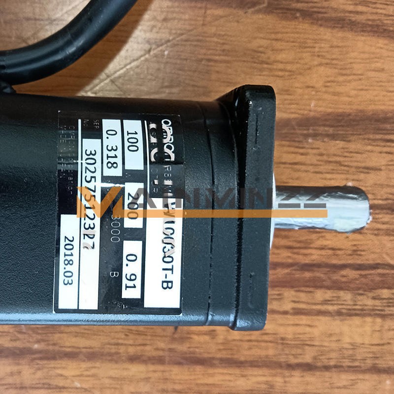 1PC Refurbished OMRON R88M-W10030T-B 100W 200V 0.91A AC Servo Motor
