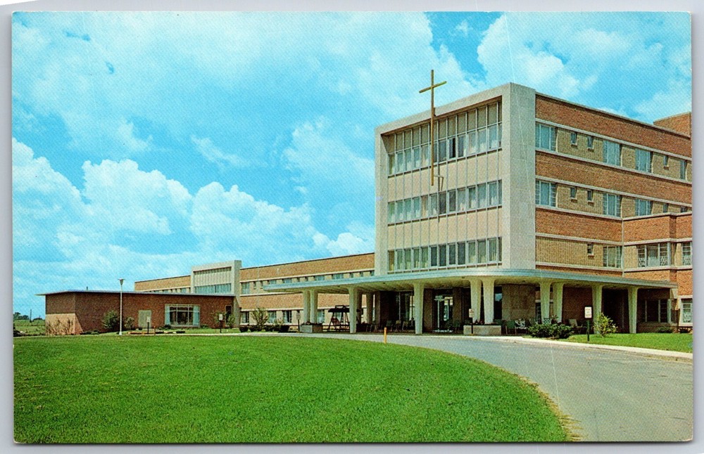 Frankfort Indiana~Wesley Manor Retirement Home Exterior View~Vintage Postcard