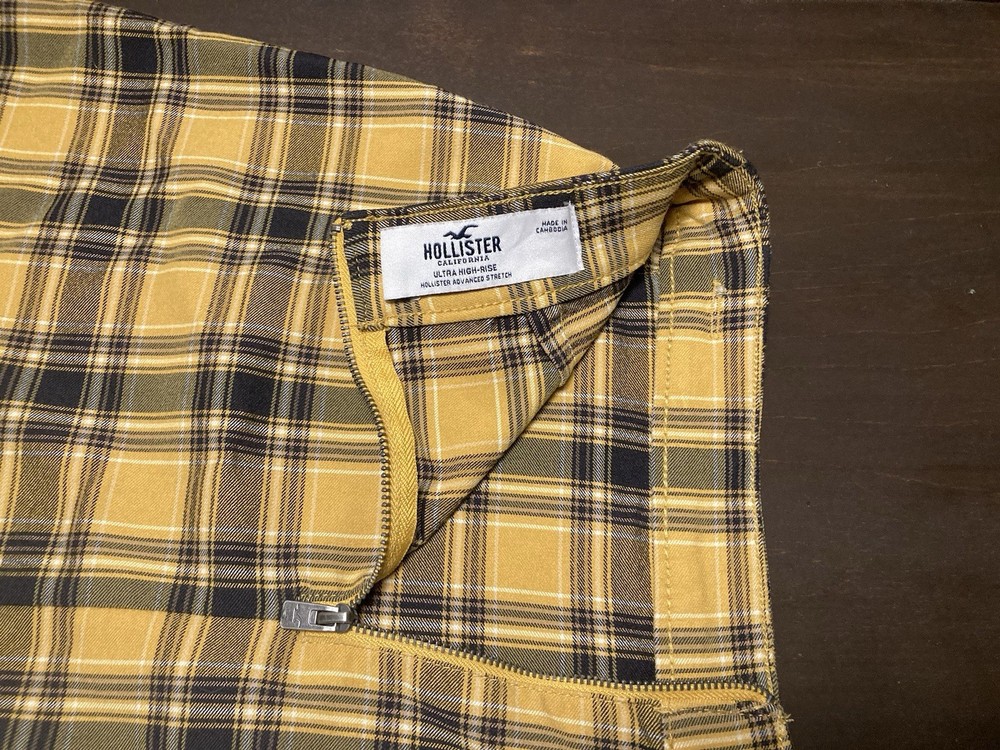 FREE SHIPPING! Hollister Ultra High Rise Advanced Stretch Skirt!