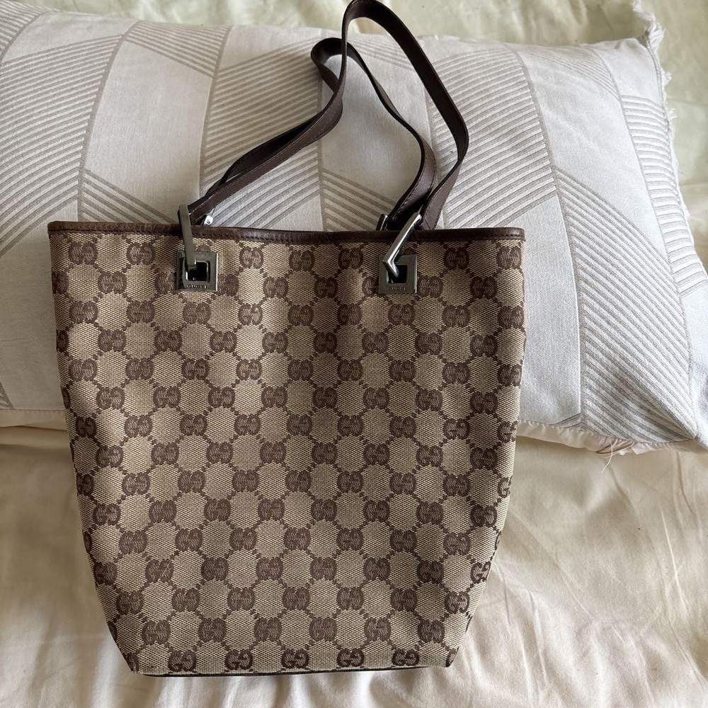 Gucci Cream Canvas Tote Bag 25x20x10cm Pre-Loved with Slight Wear