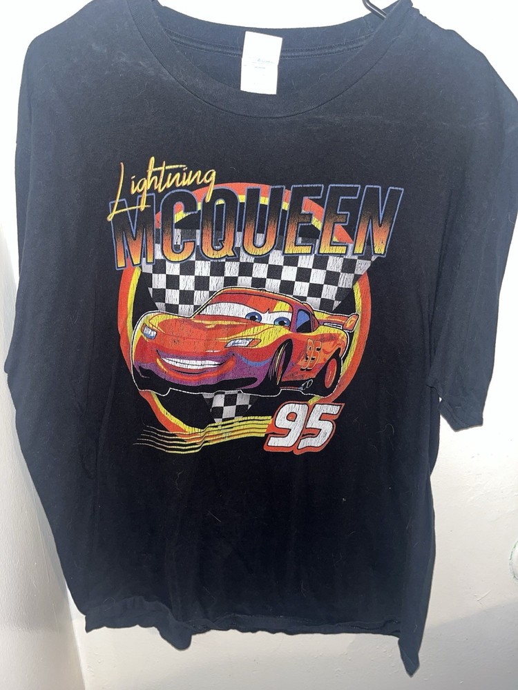 Lightning McQueen / Disney Pixar Cars Men's XL T-Shirt