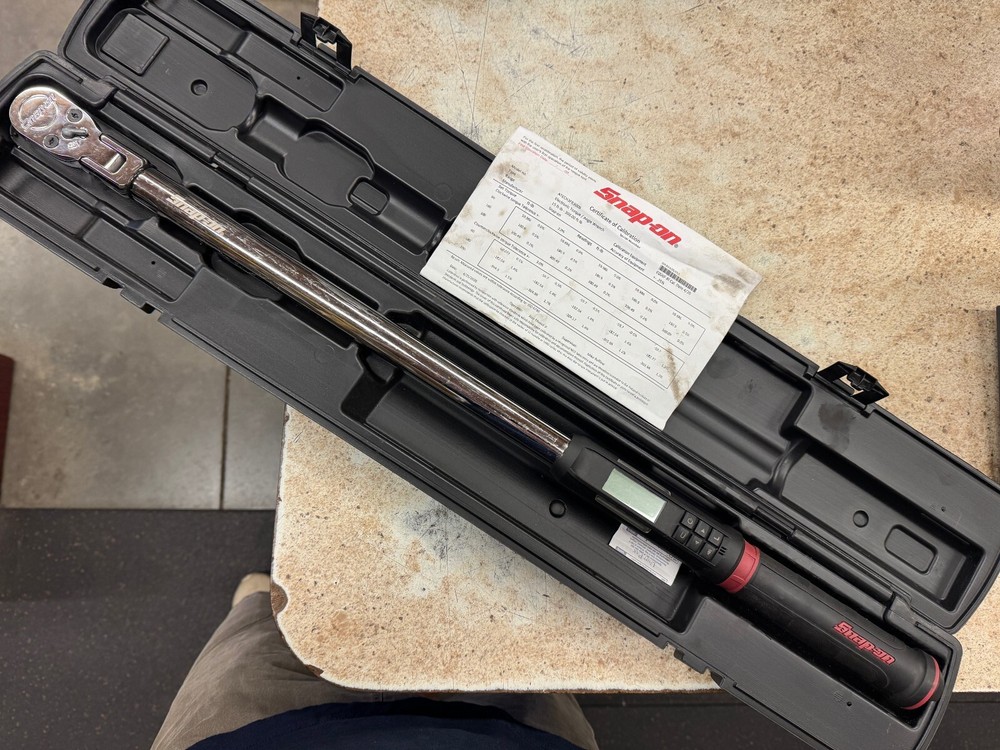 Snap-On 1/2 Digital Torque Angle Wrench 15-300 ft lbs Atech3FR300B