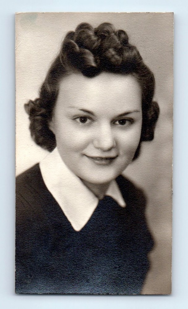 Old Vintage Photo ID'D NAME LUCILLE HERMANN HERRMANN SOLO WOMAN PORTRAIT