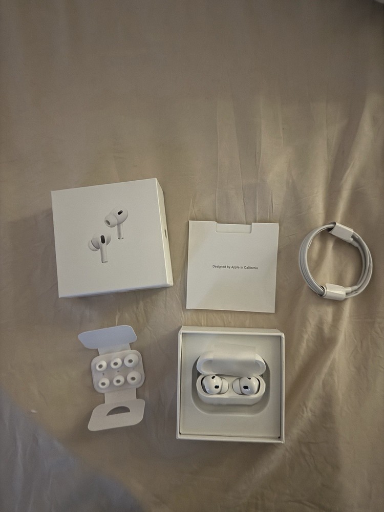 Apple AirPods Pro A2190 EMC 3326 Wireless Earbuds With Case READ