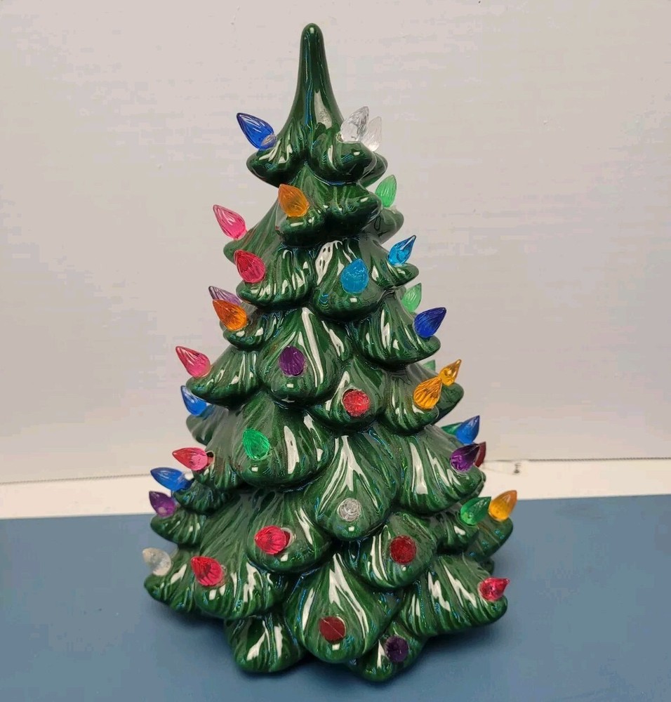 Vintage 9.5” Ceramic Christmas Tree Holland Mold Green No Missing Bulbs!