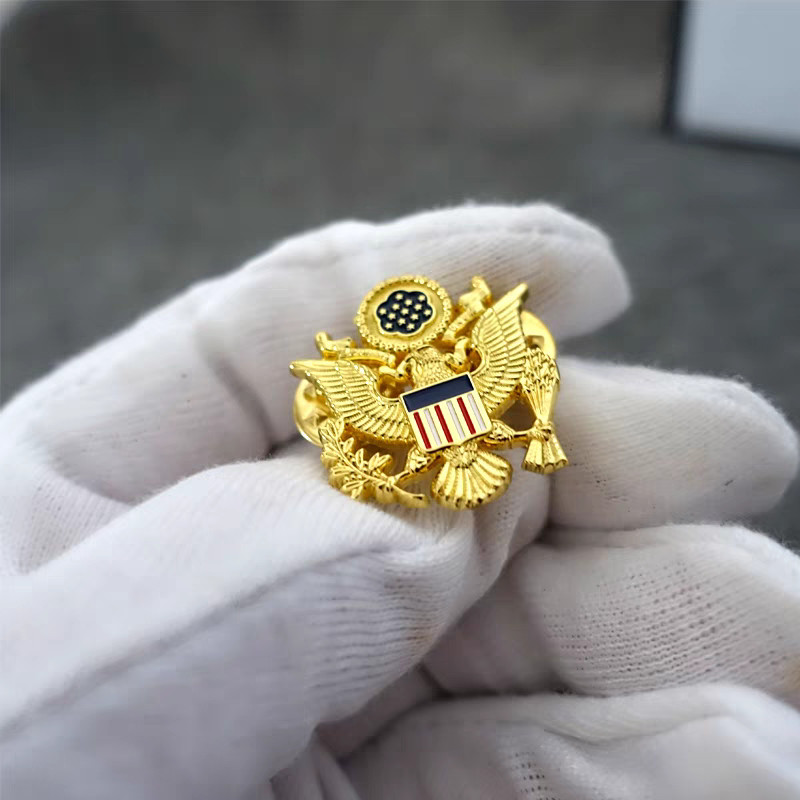 2pcs United States American Eagle Commemorative Badge Brooch Lapel Pin