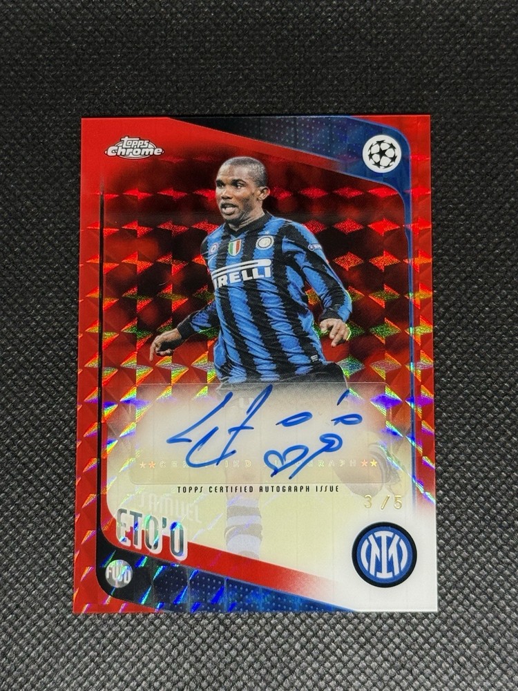 Samuel Eto'O 2025-26 Topps Chrome UCC Red Geometric Auto /5 #CLA-SE