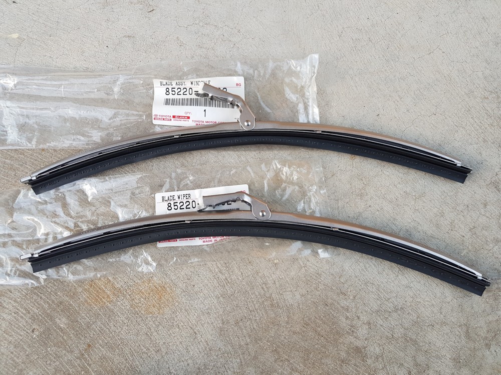 New Genuine Toyota Land Cruiser FJ40 FJ45 BJ40 HJ45 HJ47 1975-1979 Wiper Blades 85220-9540