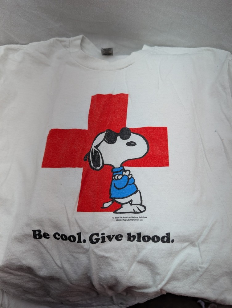 American Red Cross Snoopy Shirt Mens Medium Joe Cool Everyday Streetwear