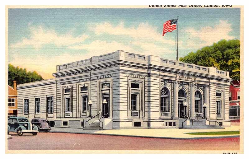 Postcard BUILDING SCENE Clinton Iowa IA m/09 AP4745