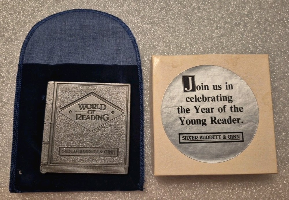 Vintage Pewter World Of Reading Silver Burdett & Ginn Young Reader Award In Box