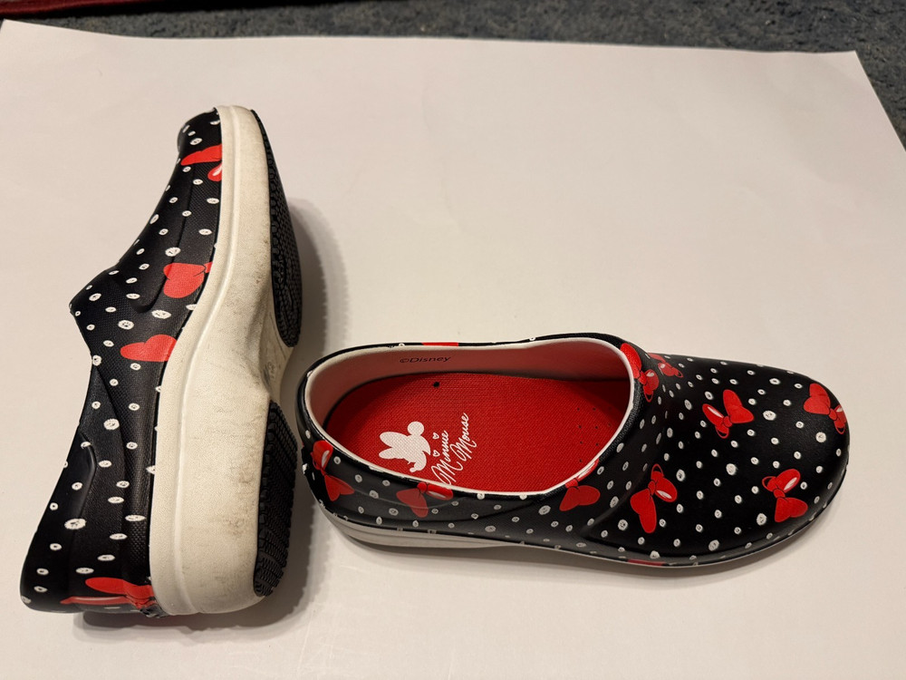 Disney X Crocs Minnie Mouse Neria Women Size 9 Black Polka Dot Clogs Work Shoes
