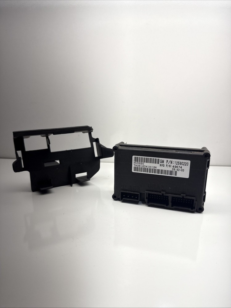 2002-2007 GM Multi-Vehicle Transfer Case Module 12590220 with Mount