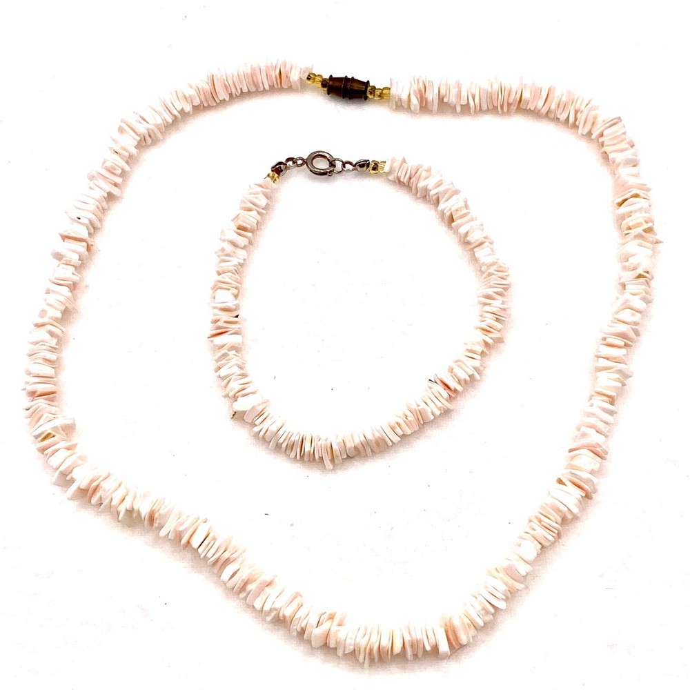 Vintage 70’s Puka Sea Shell Necklace Bracelet Set Classic Nostalgic Beach C
