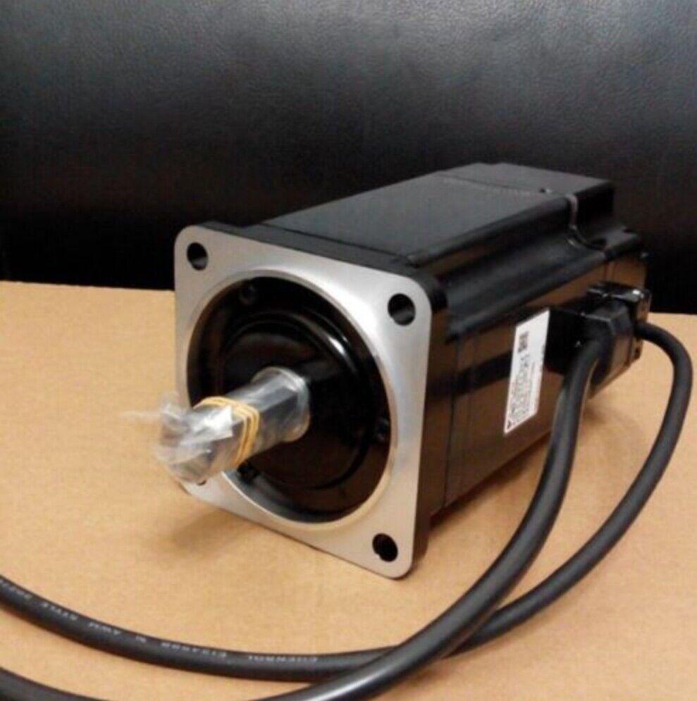 New Yaskawa SGMAH04A1A41 AC Servo Motor In Box Expedited Shipping 1PC
