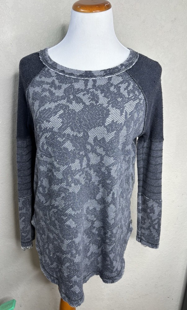 FREE PEOPLE GREY LONG SLEEVE TOP XS WOMENS
