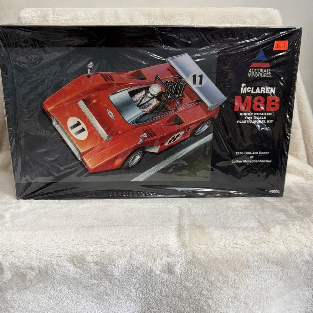 Accurate Miniatures '70 McLaren M8B Can-Am Racer 1/24 Model Kit UPRM - Read desc-image