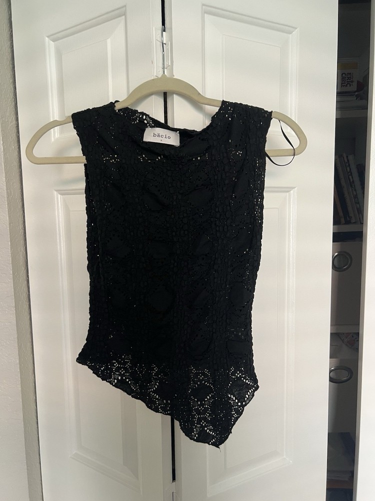 bacio Women’s S Black Floral Lace Lightweight Scoop Neck Sleeveless Tank Top