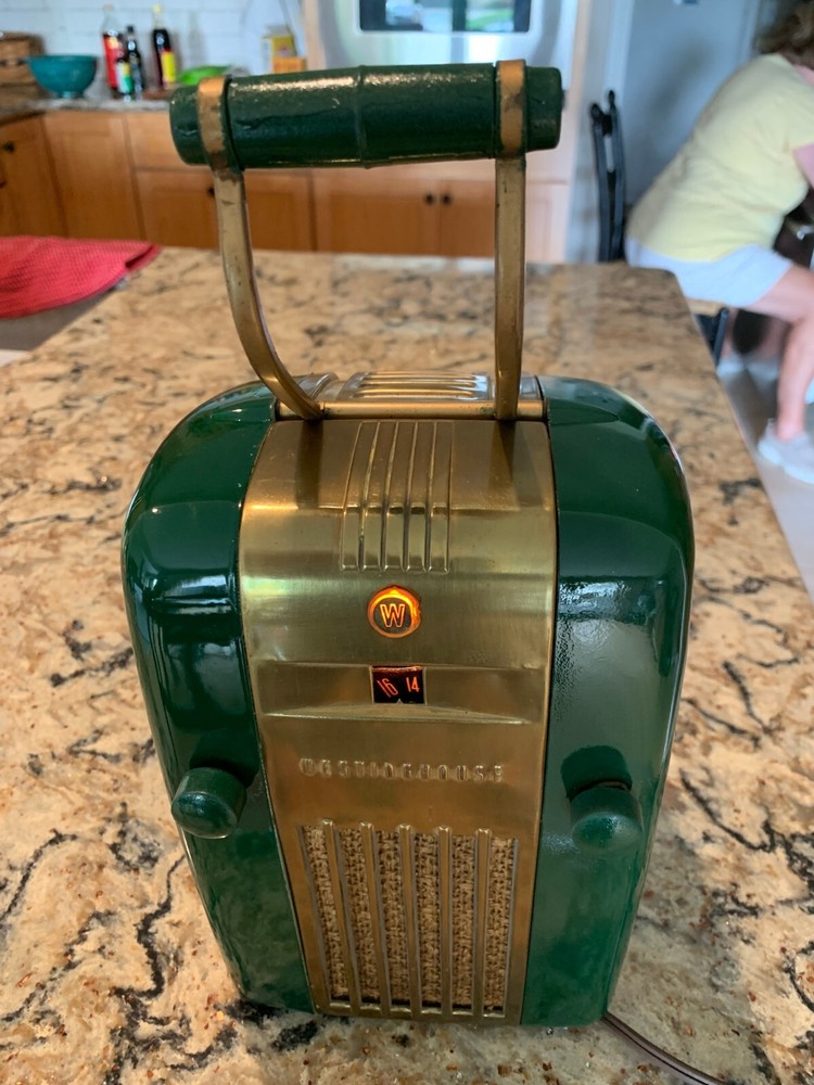 Vintage Westinghouse H-127 Little Jewel Green Refrigerator Radio Works Great  