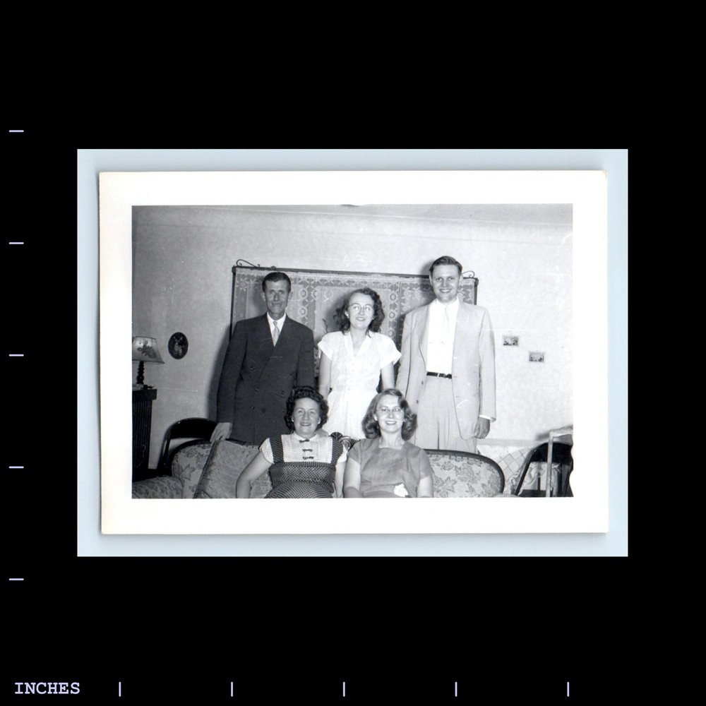Old Vintage Photo MEN WOMEN IN LIVING ROOM