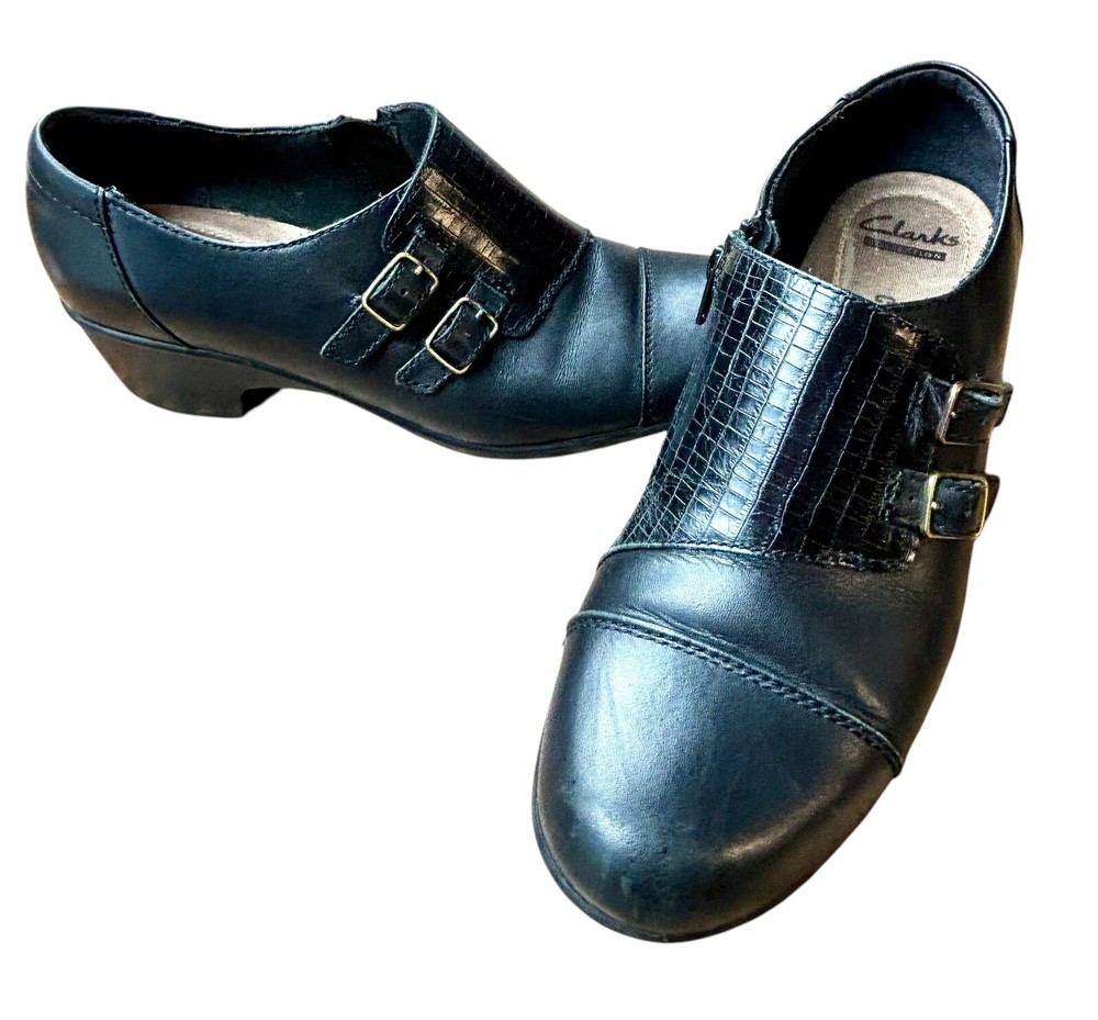 Clarks Women’s Black Side Zip Bootie Size 8.5M Soft Cushion Comfort