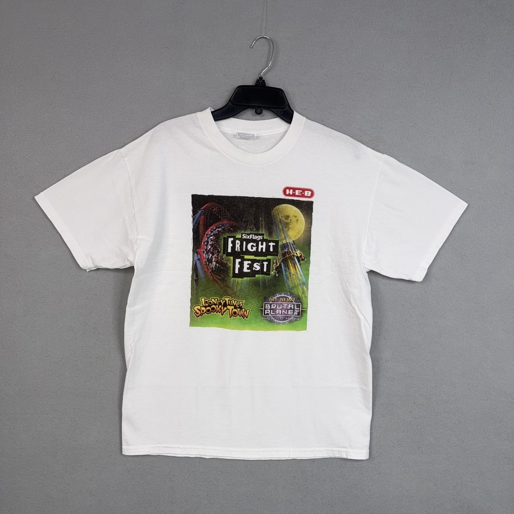 Vintage Fright Fest Shirt Mens Large White Six Flags  Looney Tunes Halloween Tee