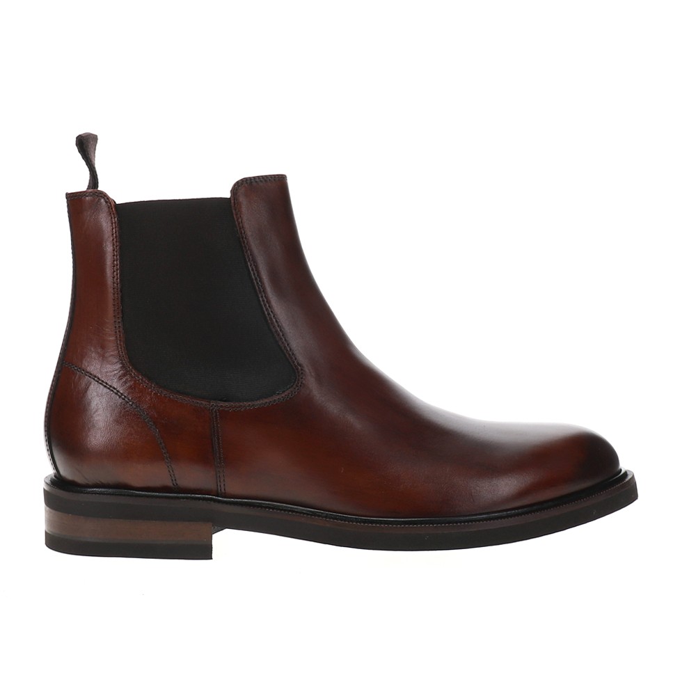 Johnston & Murphy Hartley Round Toe Chelsea Boots for Men in Brown 02406610