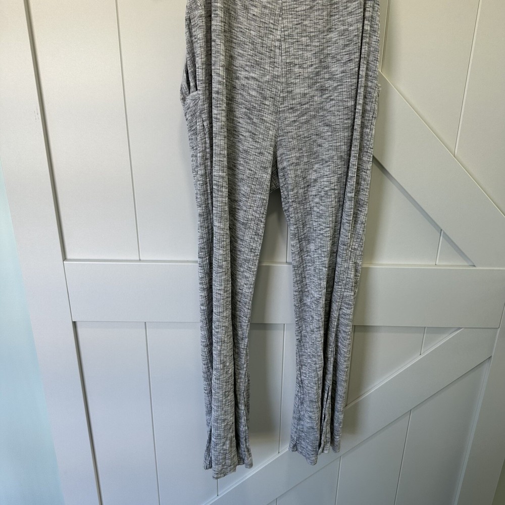 Free People Movement Revelation Gray Crop Sweatpants Lounge Size M