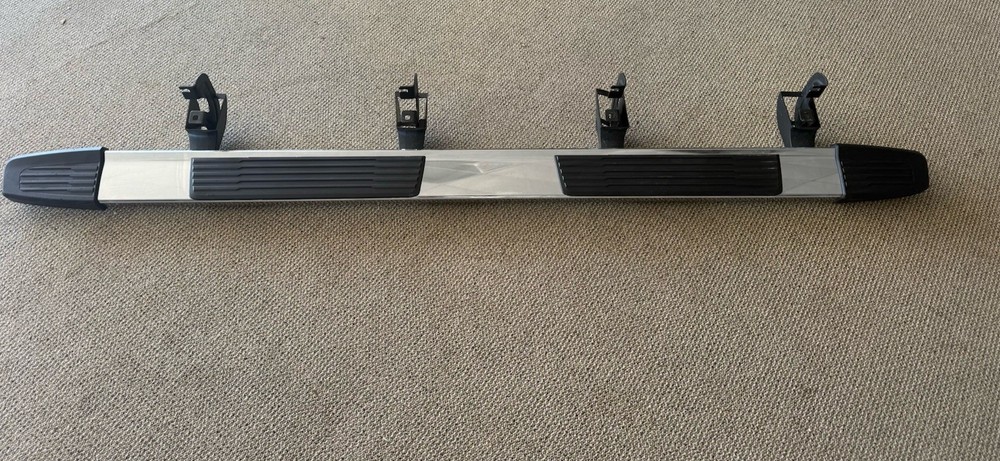 2019-2025 Silverado Sierra 1500 Crew Cab RH LH Running Board 84016709 OEM 1631