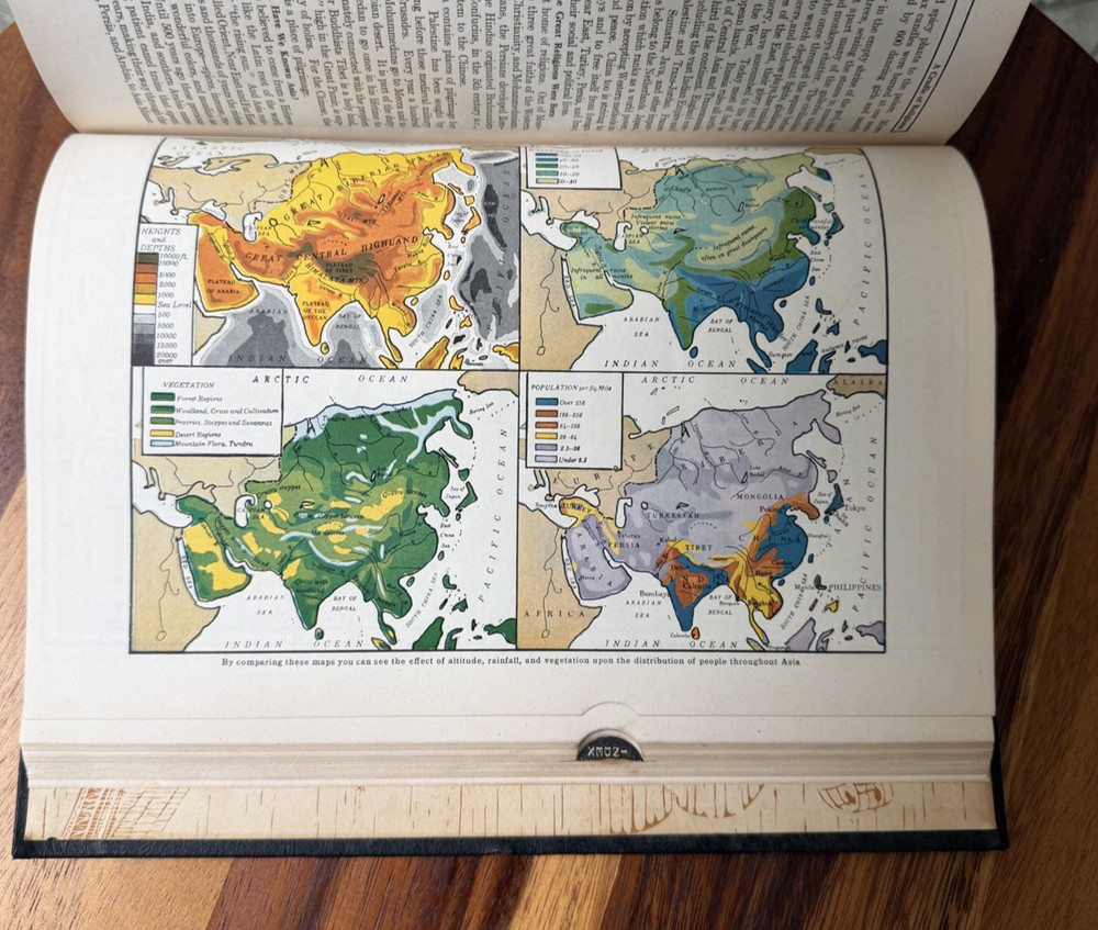 Compton's Pictured Encyclopedia and Fact-Index Volume 1 Letter A 1945 Edition