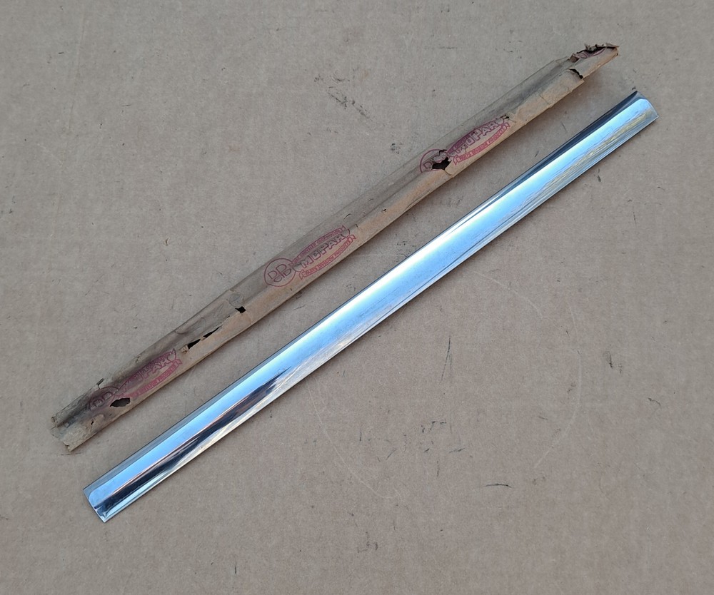 1953 Plymouth Cambridge Cranbrook Belvedere NOS MoPar R/L Lower GRILLE MOLDING